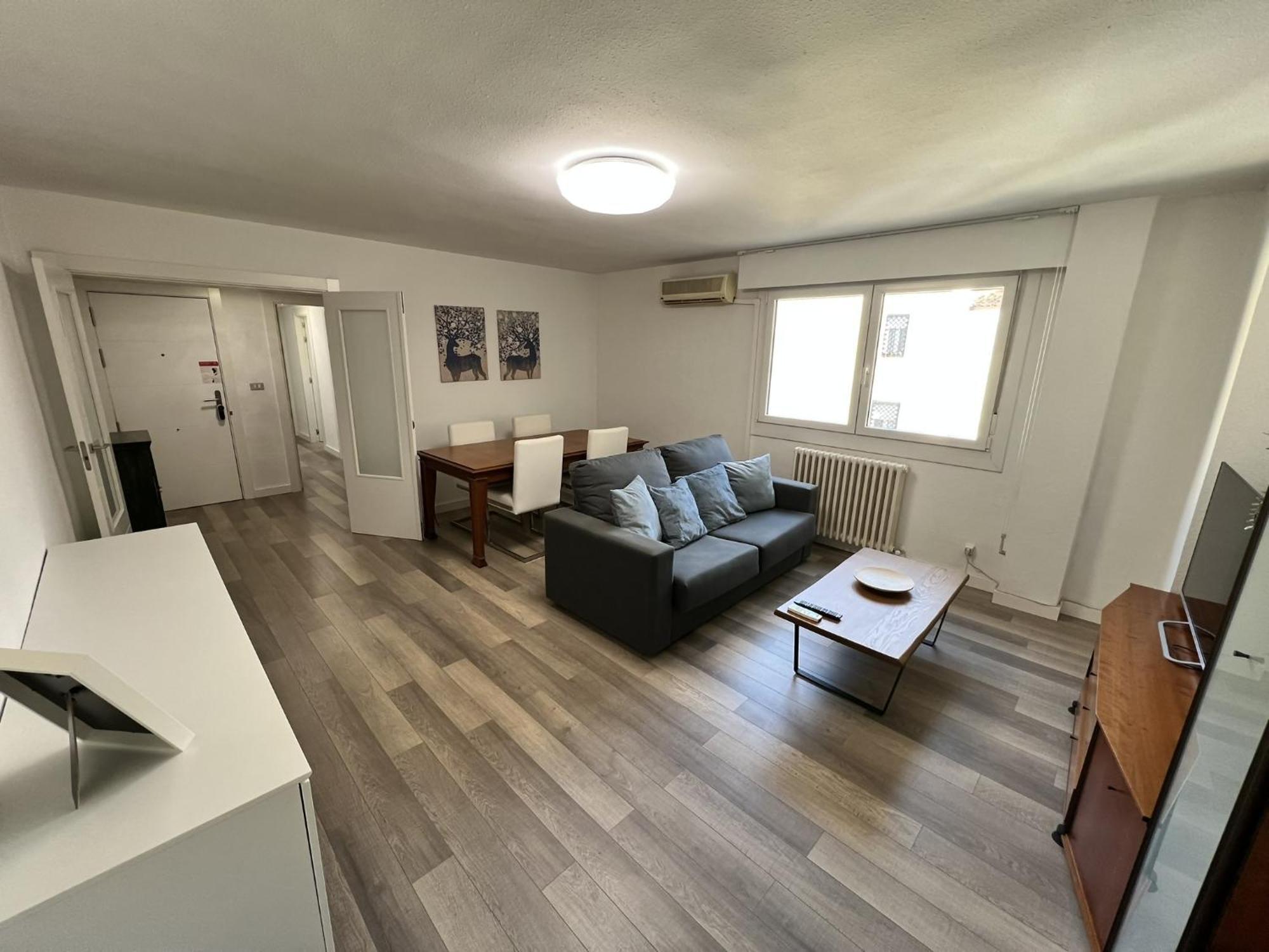 Apartamenticos Plaza Del Pilar III ซาราโกซา ภายนอก รูปภาพ